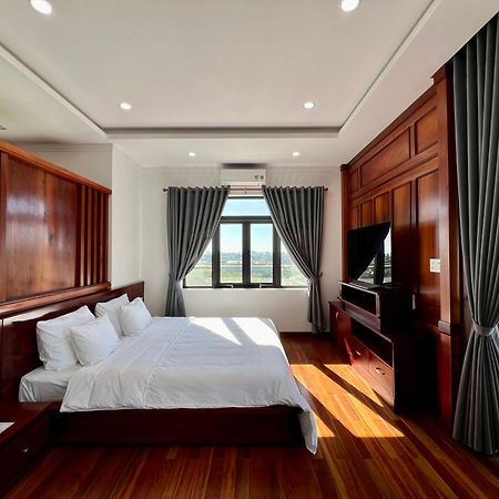 Doan Gia Luxury House Aparthotel Plây Ku Exterior foto