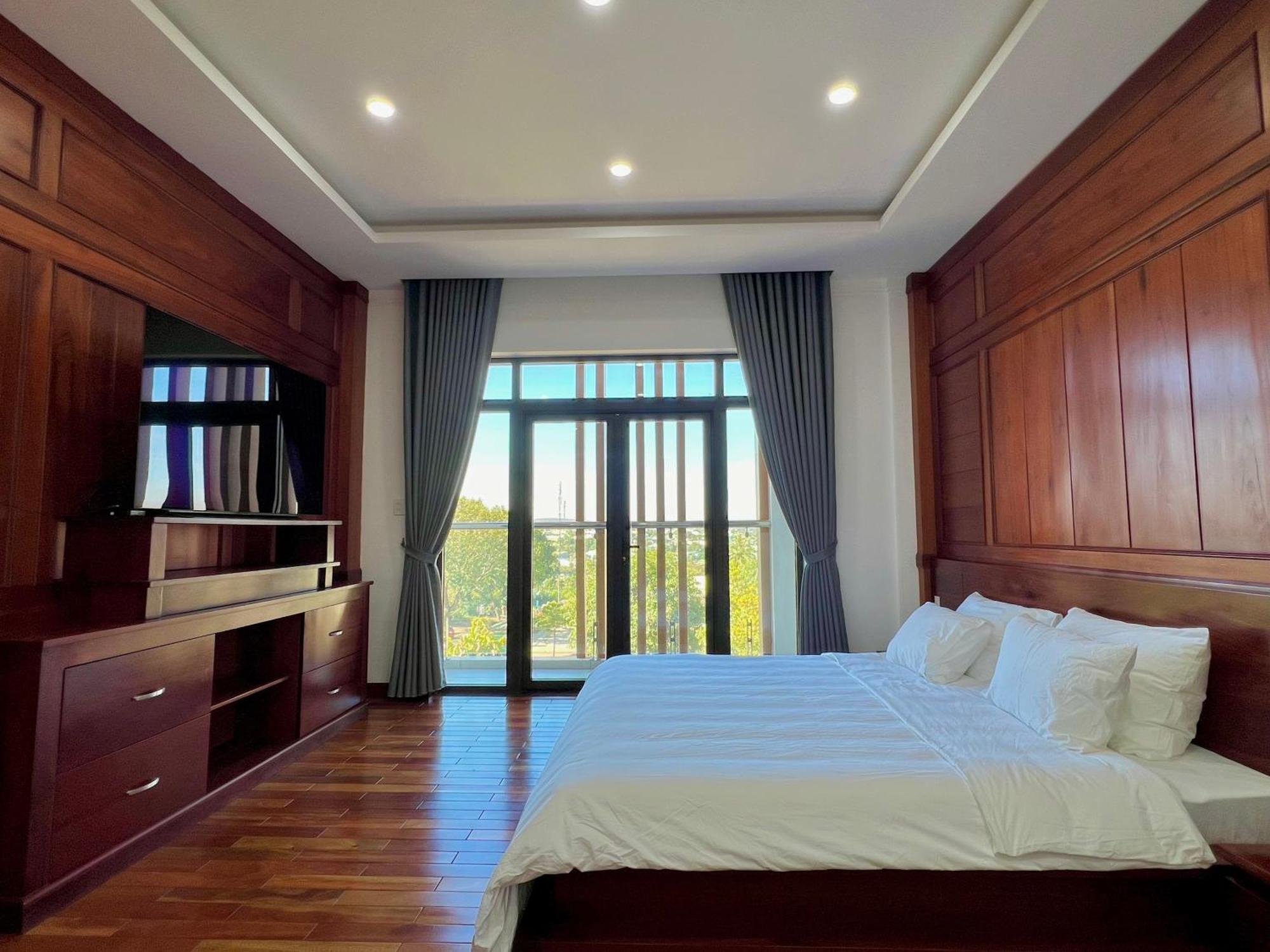 Doan Gia Luxury House Aparthotel Plây Ku Exterior foto
