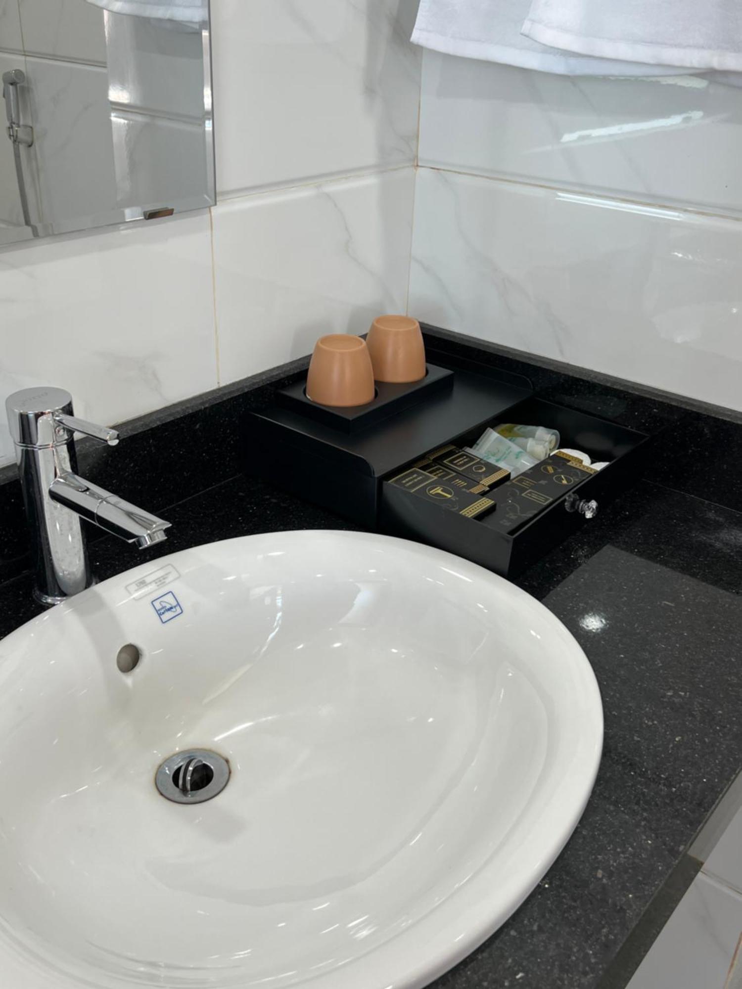 Doan Gia Luxury House Aparthotel Plây Ku Exterior foto