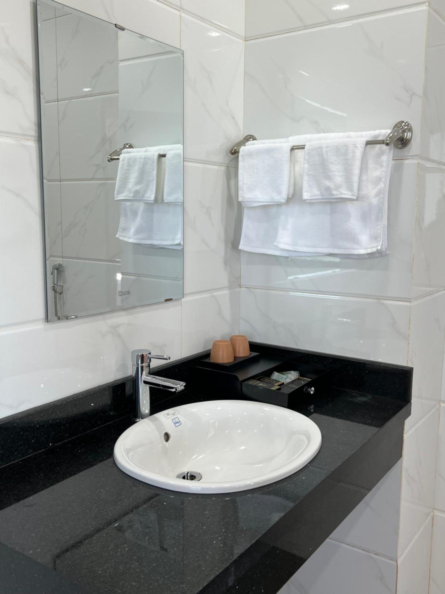 Doan Gia Luxury House Aparthotel Plây Ku Exterior foto